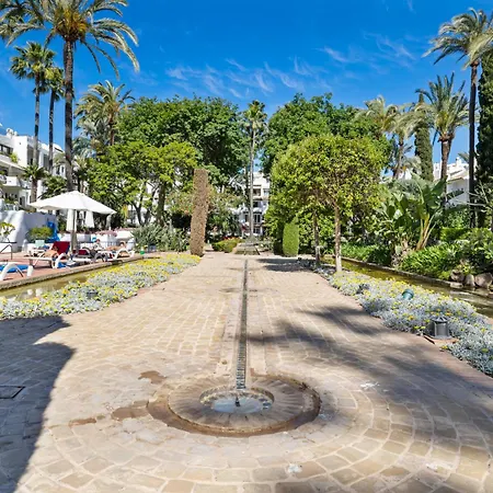 La Alcazaba Flat With Pool In - Ref M47 马尔韦利亚