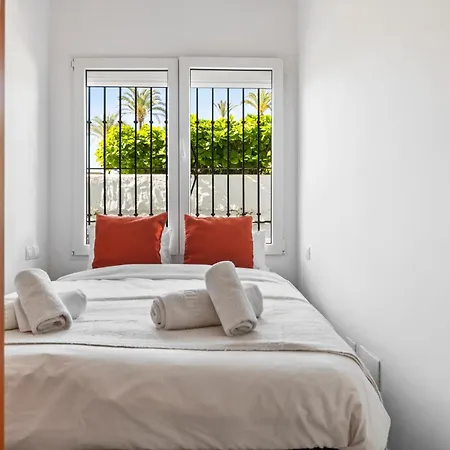 La Alcazaba Flat With Pool In - Ref M47 马尔韦利亚