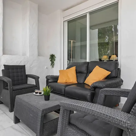 La Alcazaba Flat With Pool In - Ref M47 * 马尔韦利亚